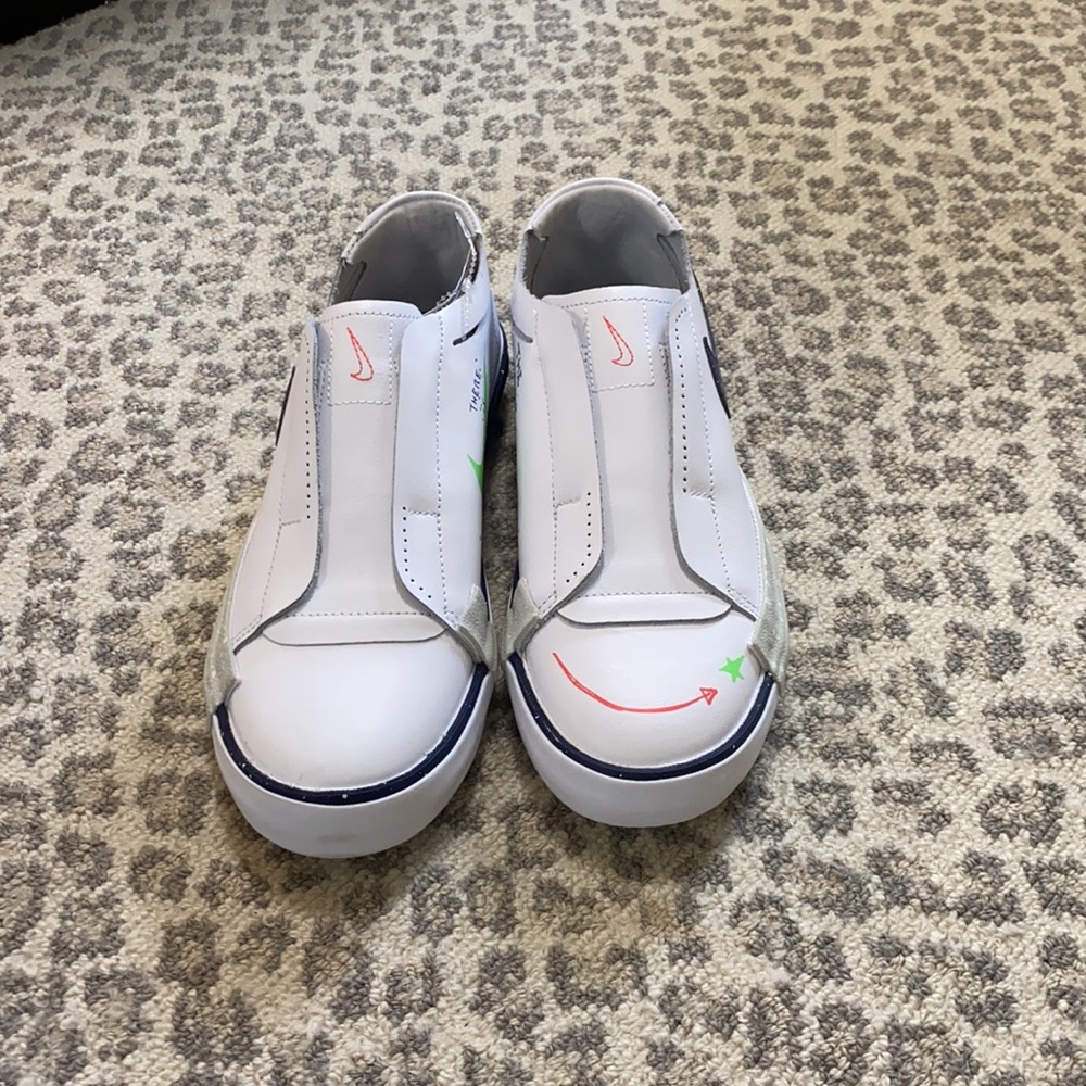 NWT Nike Planet of Hoops
